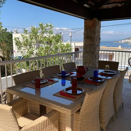 Agi Almadraba Holiday home *